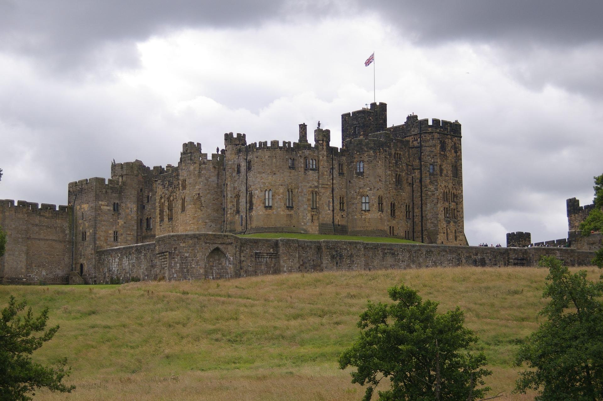 Alnwick Castle.jpg
